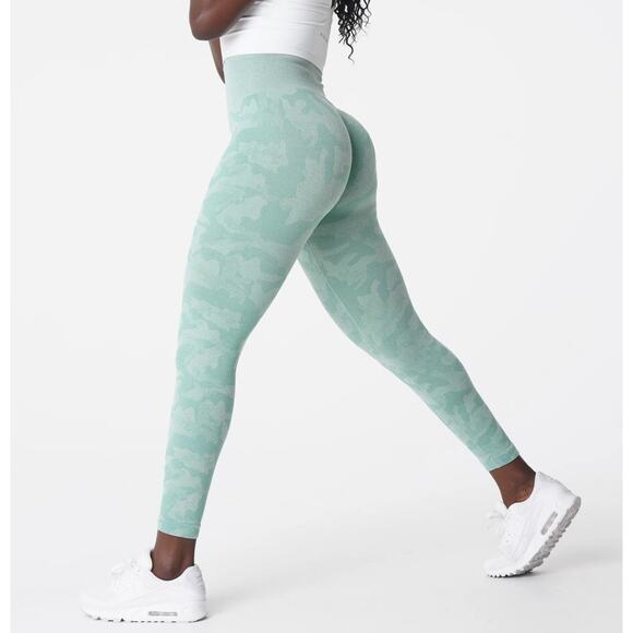 NVGTN Sage Green Camo Seamless Leggings Small - Picture 1 of 12